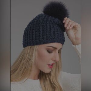 Kyi Kyi real Fox Fur Pom Pom wool blend Waffle Knit Beanie Hat Women's Black